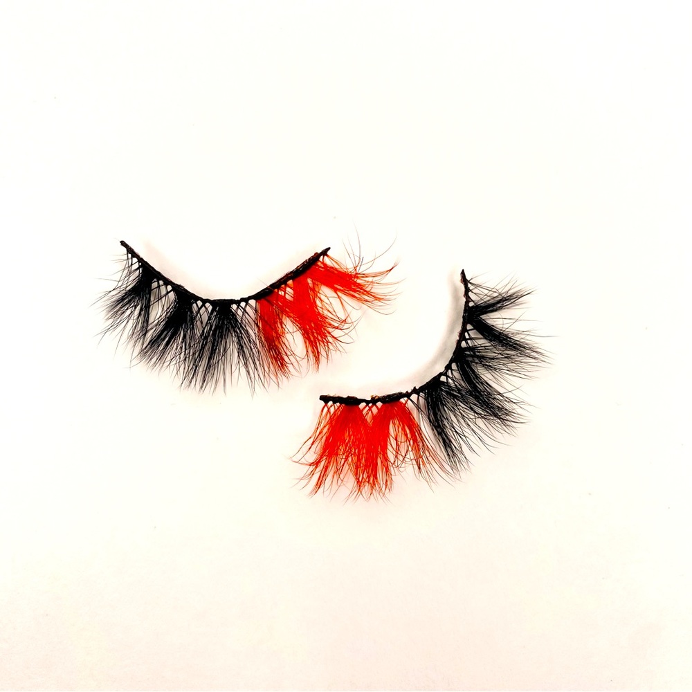 Red lashes